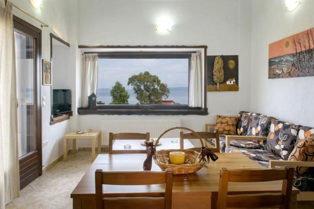 Katevi Luxury Seafront Villa Ierissós Luaran gambar